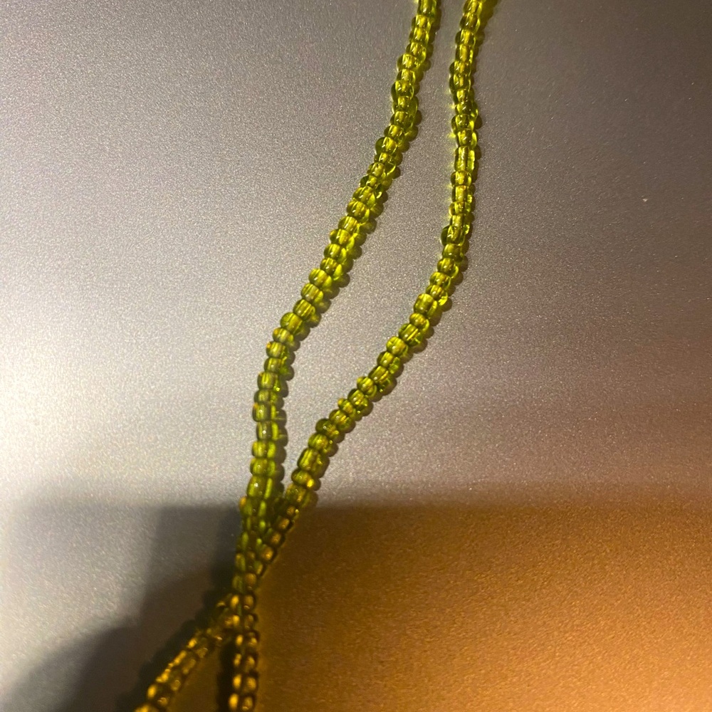 Small Green Beaded Necklace 9in